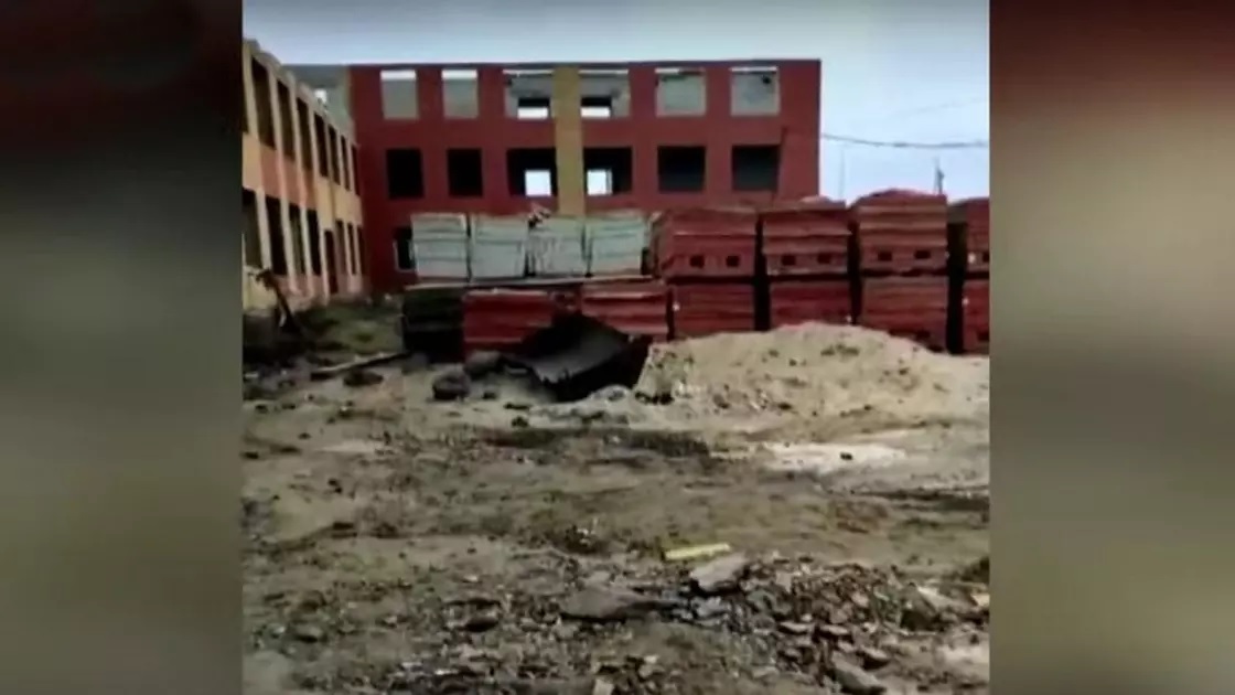 Строящаяся за 5 млрд тенге школа «трещит по швам» в Актюбинской области